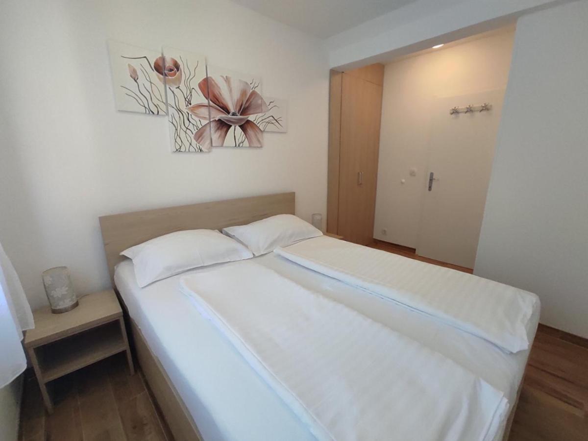 Iris Apartment Mlini Eksteriør bilde