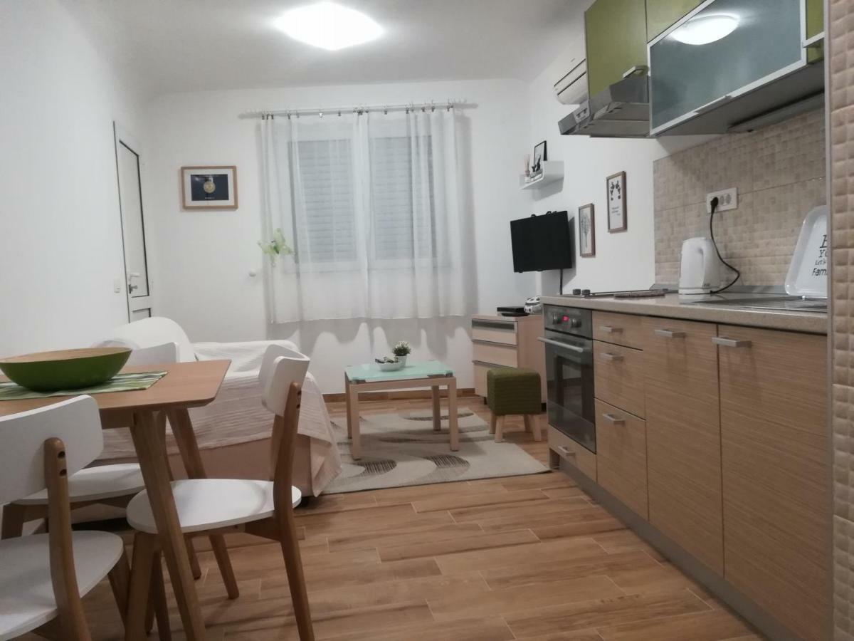 Iris Apartment Mlini Eksteriør bilde